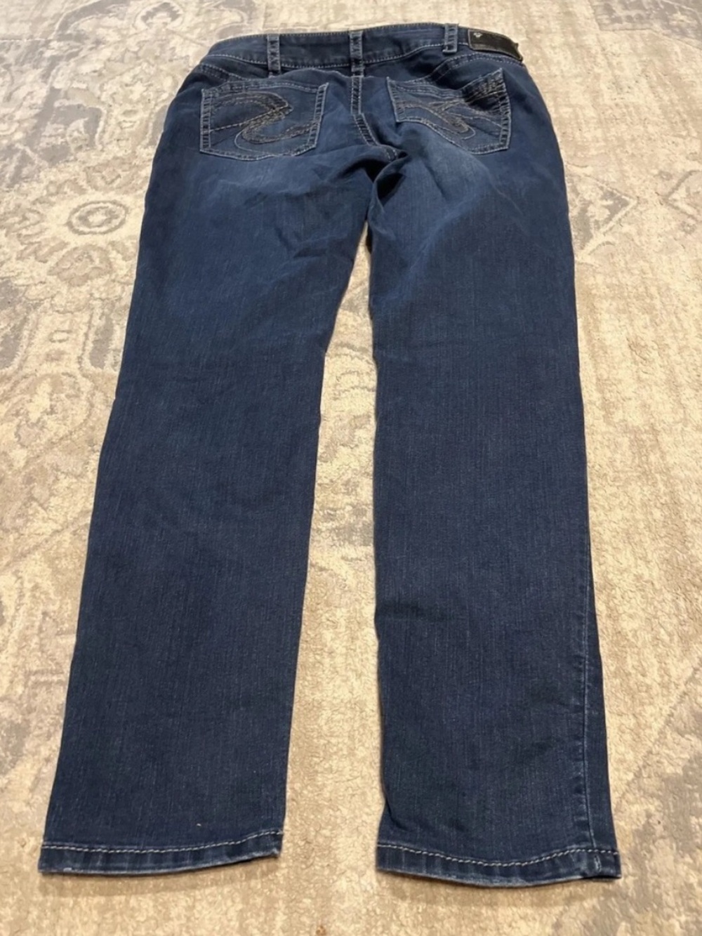 Silver Jeans Womens Sz 33 X 31 Suki Mid Rise Skinny Distress Super Stretch - Picture 2 of 7